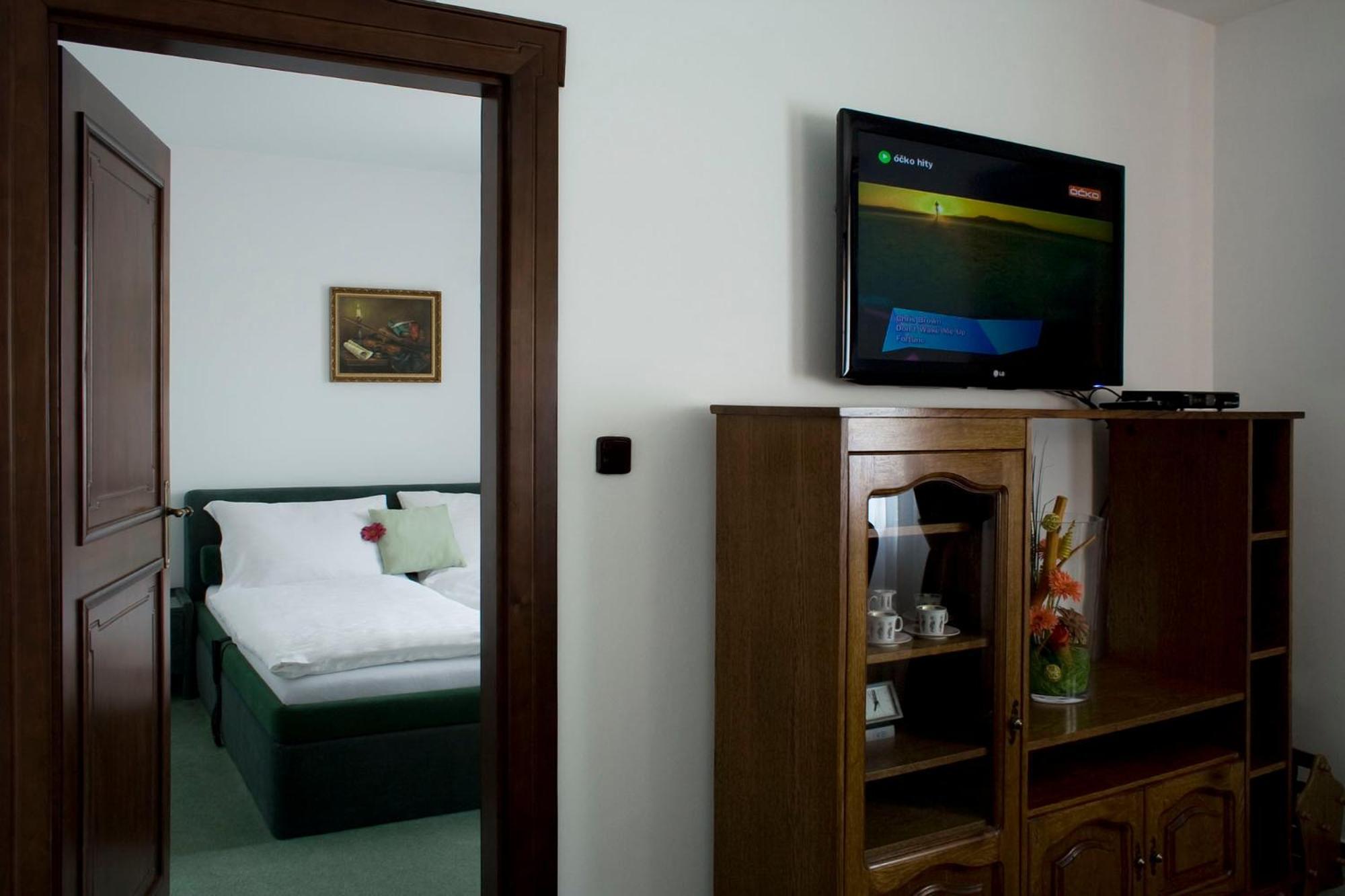 Hotel Zamecek Pod Hradem Stary Jicin 111 Екстер'єр фото