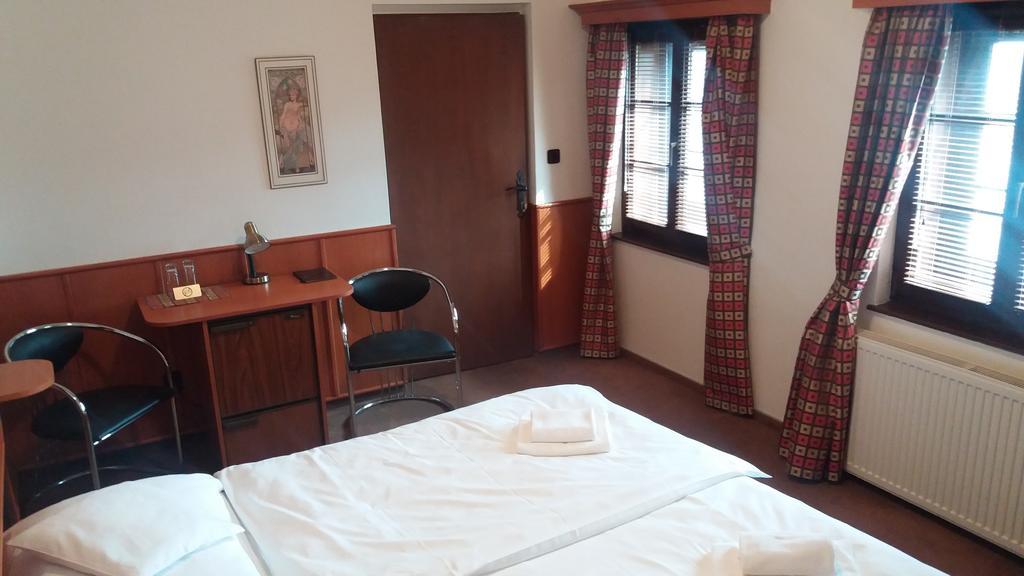 Hotel Zamecek Pod Hradem Stary Jicin 111 Екстер'єр фото