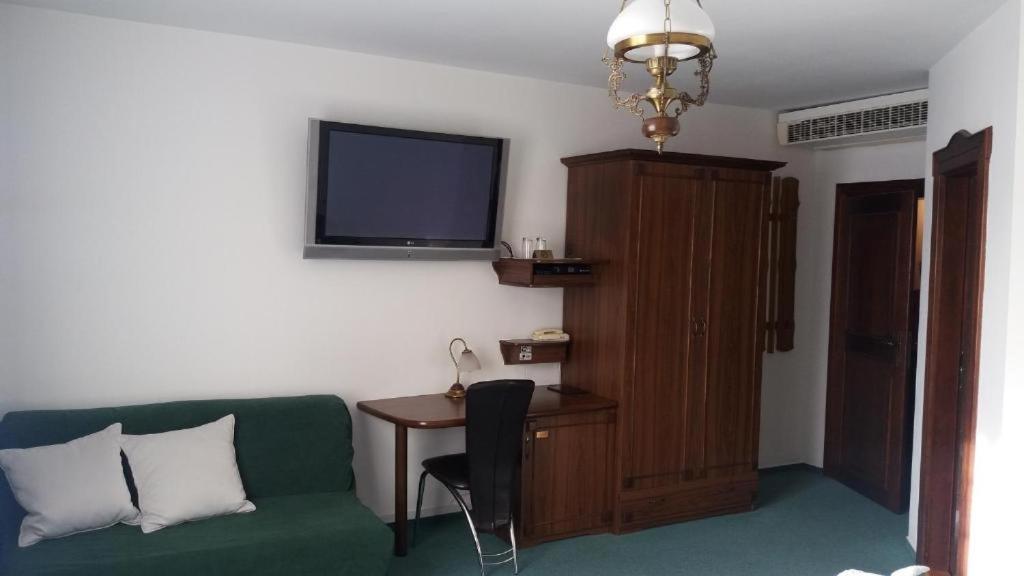Hotel Zamecek Pod Hradem Stary Jicin 111 Екстер'єр фото